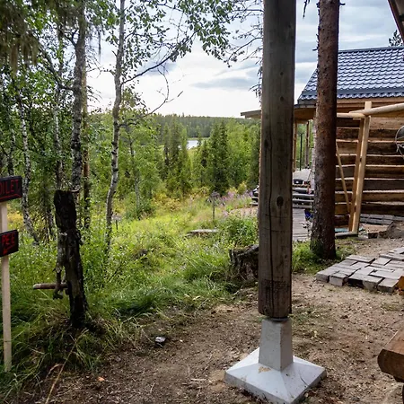 Viking Hut, Unique Nature Experience, Sauna, Riverbend, Wifi, Yllaes Äkäslompolo