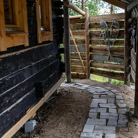 Casa vacanze Viking Hut, Unique Nature Experience, Sauna, Riverbend, Wifi, Yllaes