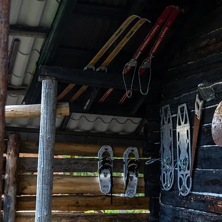 Viking Hut, Unique Nature Experience, Sauna, Riverbend, Wifi, Yllaes Casa vacanze *