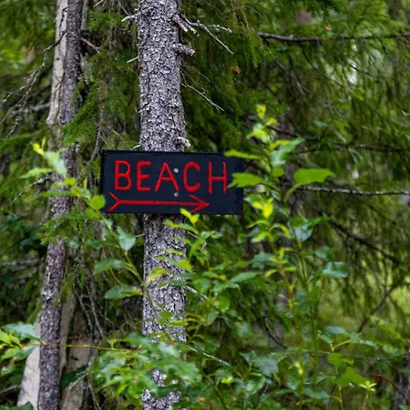 Viking Hut, Unique Nature Experience, Sauna, Riverbend, Wifi, Yllaes Casa vacanze Äkäslompolo